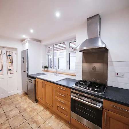 Prázdninový dům Aspen, 3 Bedrooms With Parking *